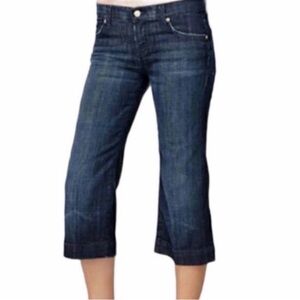 7 For All Mankind Medium Wash Dojo Crop Jeans Size 28